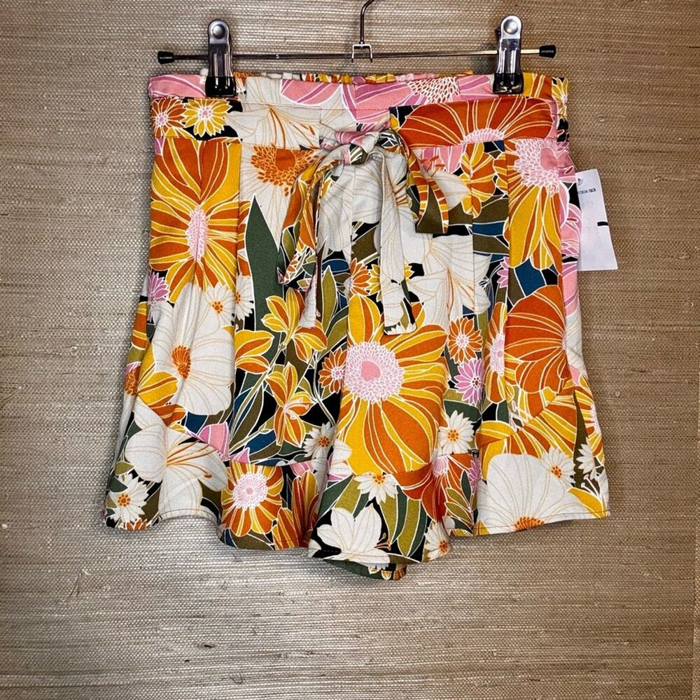DR2 Floral Women's Shorts - Multicolor